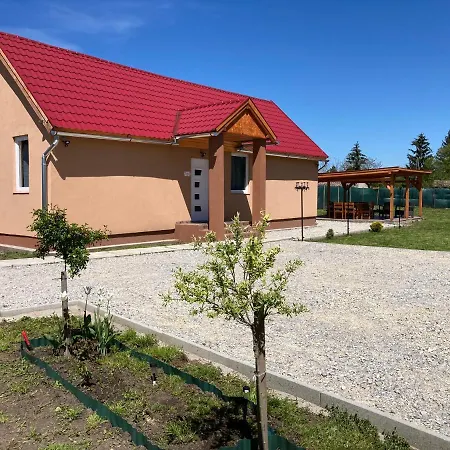 Gyongy Vendeghaz Apartment
